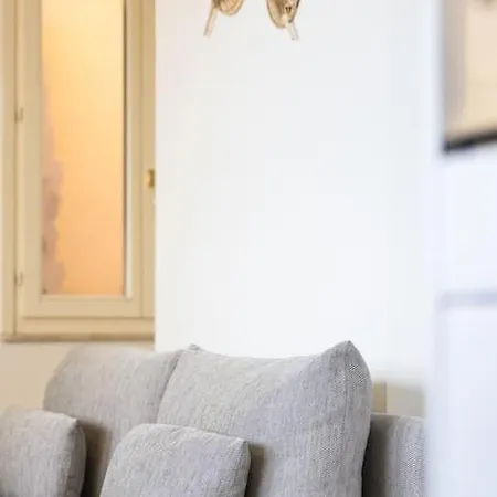 Effe's Apartment- Arya Seaview -parcheggio Gratuito Апартаменти Алассіо