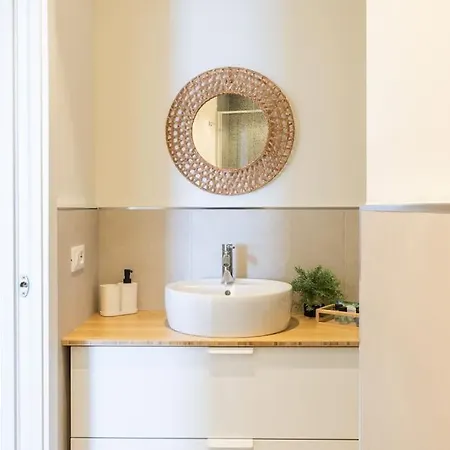 Effe's Apartment- Arya Seaview -parcheggio Gratuito Apartment