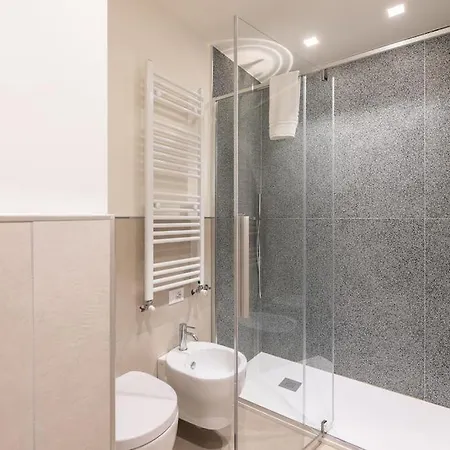 Effe's Apartment- Arya Seaview -parcheggio Gratuito Апартаменти Алассіо